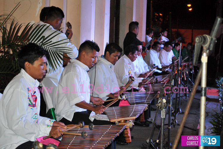 Homenajean en Masaya a los hermanos Palacios, pioneros de la Marimba