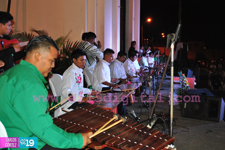 Homenajean en Masaya a los hermanos Palacios, pioneros de la Marimba