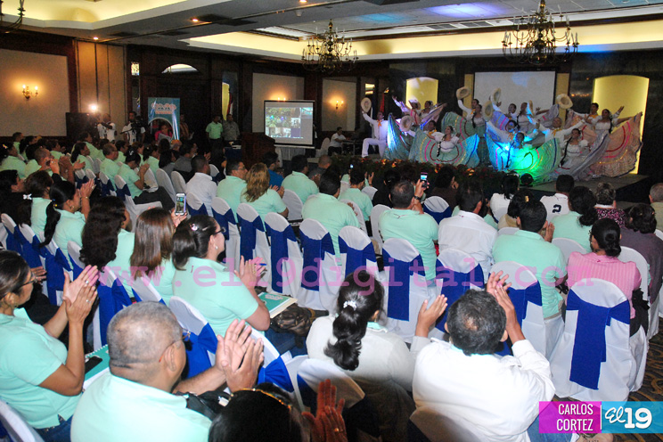 Mined celebra Congreso Nacional de Directores y Subdirectores