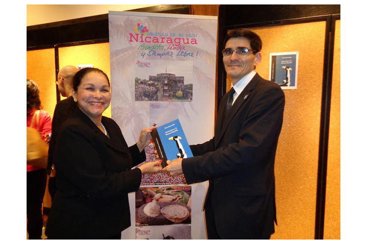 Presentan en Finlandia libro de autor nicaragüense