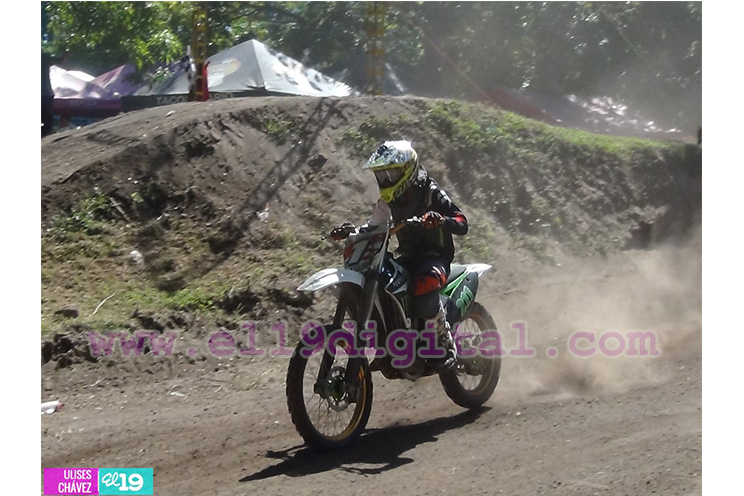 Motocross cierra competencias 2015 en Granada