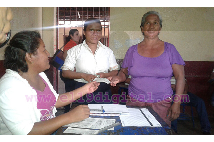 Estudiantes de Masaya reciben Bono Solidario Complementario