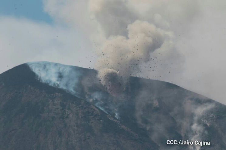 Gobierno pendiente ante nueva explosión en el Volcán Momotombo