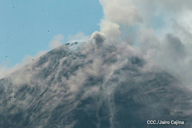 Gobierno pendiente ante nueva explosión en el Volcán Momotombo