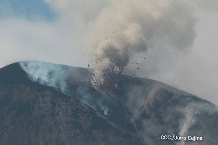 Gobierno pendiente ante nueva explosión en el Volcán Momotombo