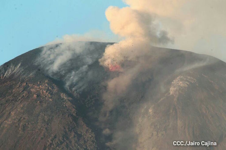 Gobierno pendiente ante nueva explosión en el Volcán Momotombo