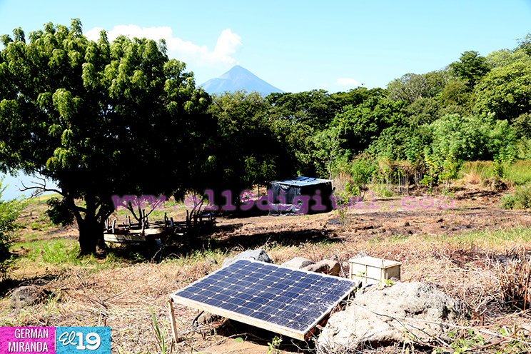 Especialistas del Ineter instalan poderosa estación sísmica en la Isla ‘Momotombito’