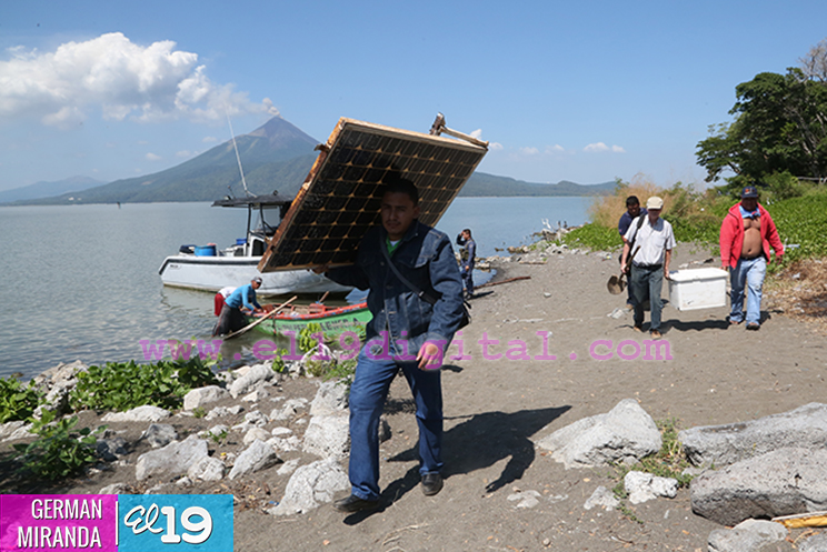 Especialistas del Ineter instalan poderosa estación sísmica en la Isla ‘Momotombito’