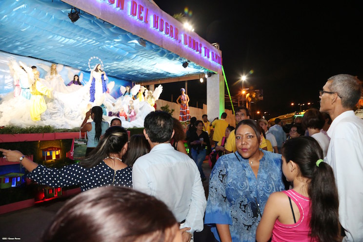 Delegados Internacionales de Turismo recorren Avenida de Bolívar a Chávez