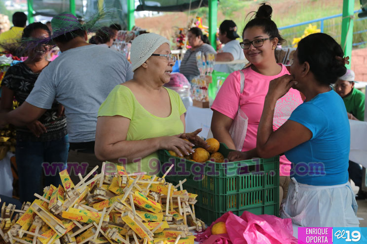 Parque de Ferias luce todo el tradicionalismo mariano en honor a Purísima