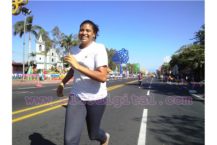 Un domingo por la mañana en la Avenida de Bolívar a Chávez