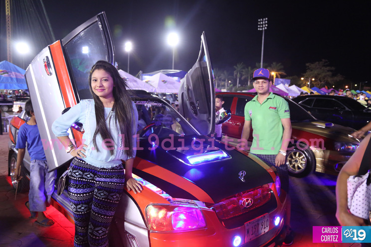 Festival de autos modificados atrae a miles en Paseo de los Estudiantes