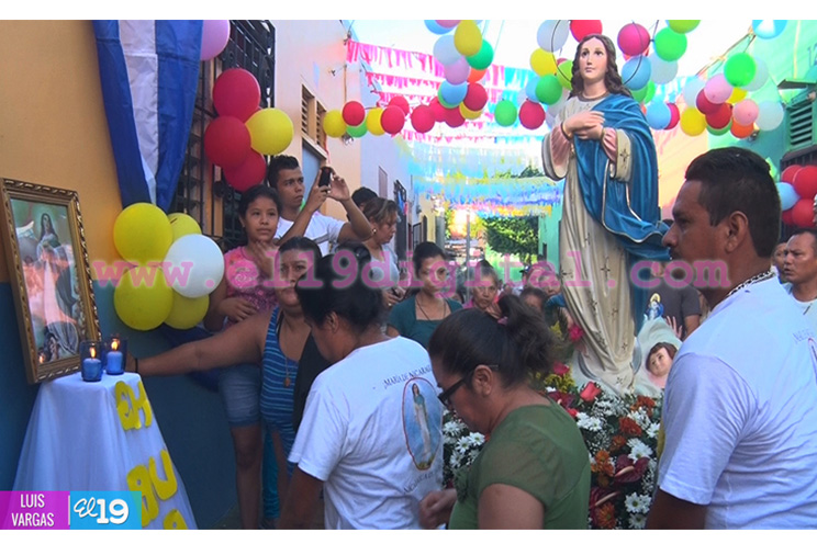 Desborde mariano en honor a la Purísima Concepción se vivió en barrio Monseñor Lezcano