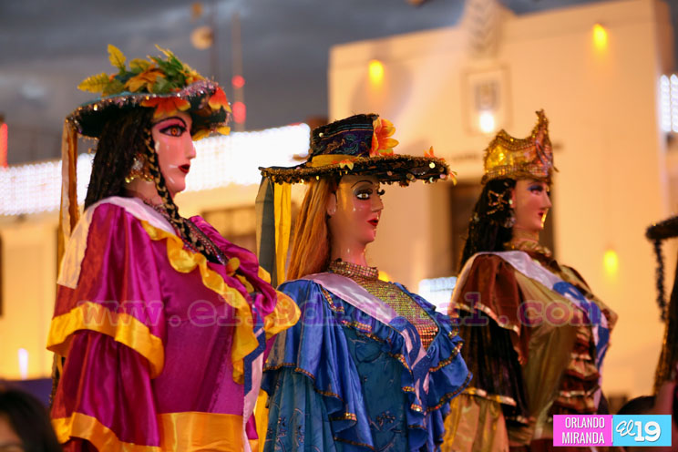 Nicaragüenses desbordados en fe durante tradicional Gritería en León
