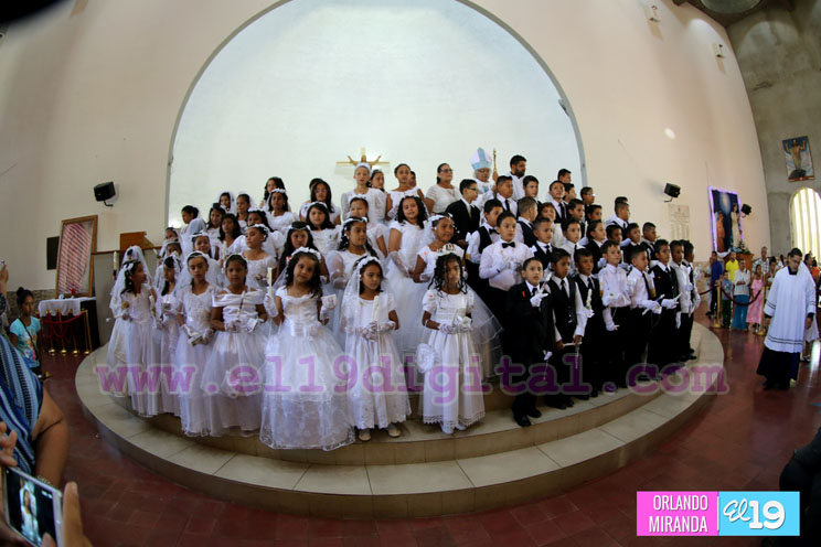 Celebran Primeras Comuniones en Catedral Metropolitana de Managua