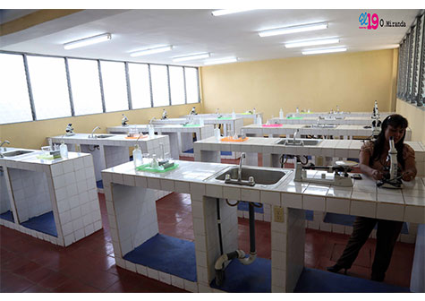 Embellecen ambiente escolar en Instituto Miguel de Cervantes