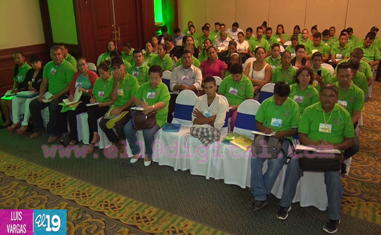 Inauguran I primer Congreso Nacional de Educación Secundaria a Distancia en el Campo