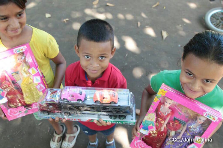 Gobierno Sandinista entrega juguetes a niños y niñas de Chinandega