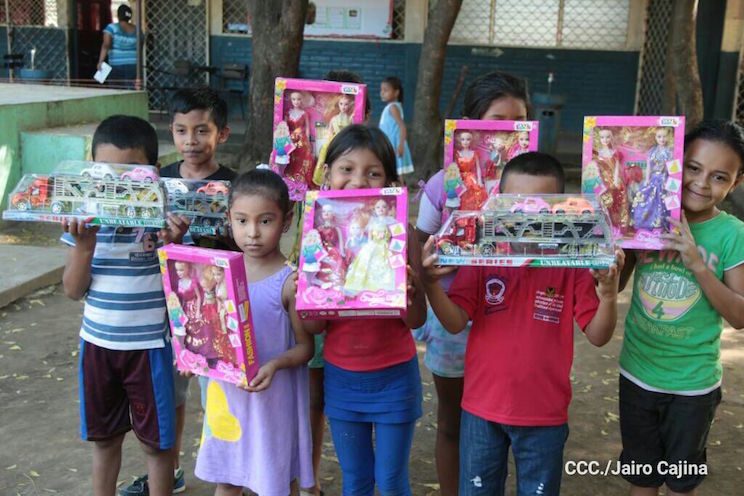 Gobierno Sandinista entrega juguetes a niños y niñas de Chinandega