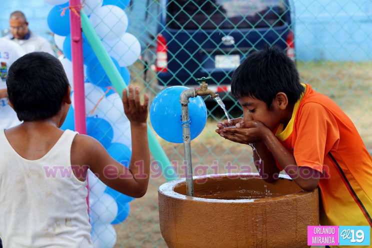 Familias inauguran mejoras integrales del parque en el Barrio El Recreo