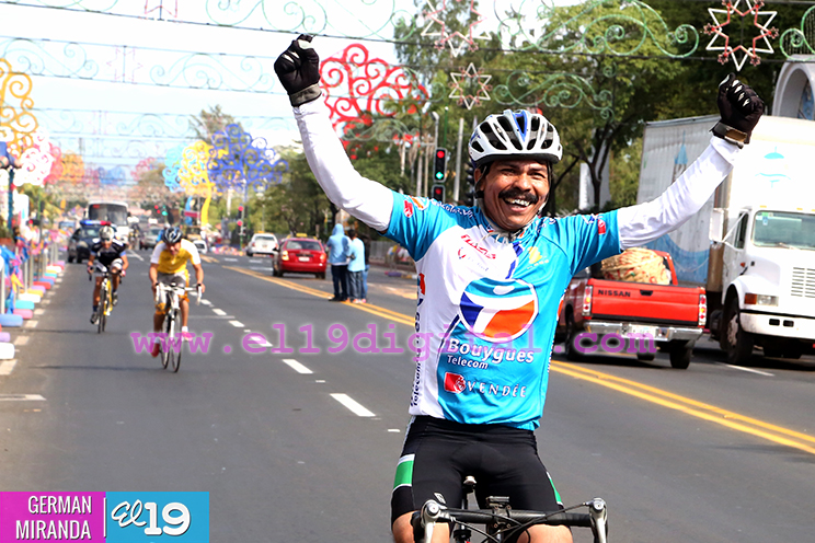 Centenares disfrutaron actividades deportivas en Avenida de Bolívar a Chávez