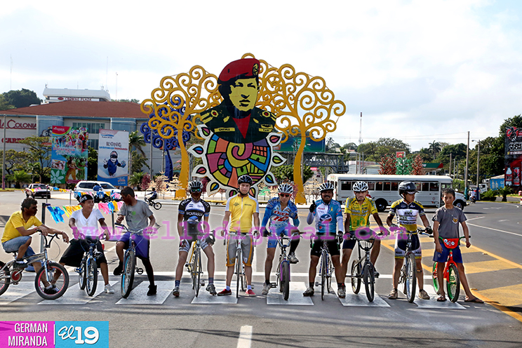 Centenares disfrutaron actividades deportivas en Avenida de Bolívar a Chávez