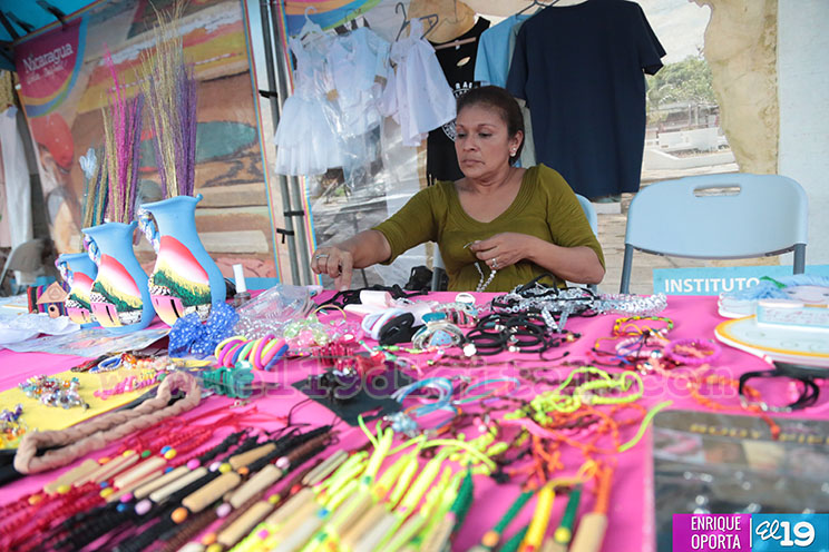 La Navidad Caribeña ya se vive en la Avenida de Bolívar a Chávez