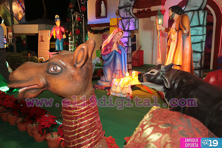 Familias viven la Navidad con los Nacimientos de la Avenida Bolívar a Chávez