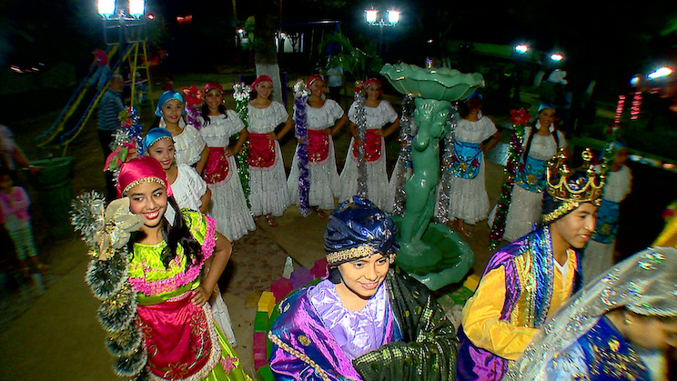 Familias de Masaya celebran alegres y tradicionales pastorelas