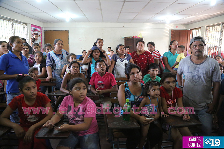 Continúa entrega de juguetes para brindar felicidad a la niñez