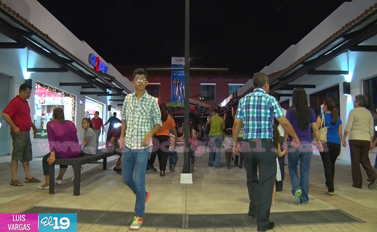 Multicentro Las Brisas abre sus puertas