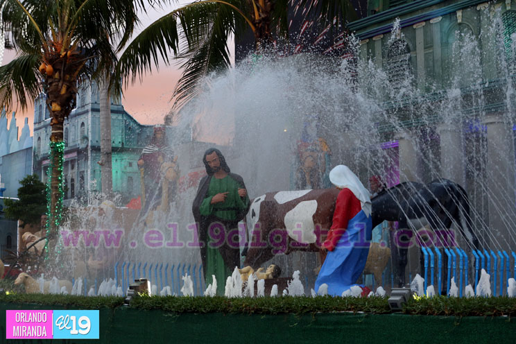 Nacimientos y pastorelas reviven la navidad en la Avenida de Bolívar a Chávez