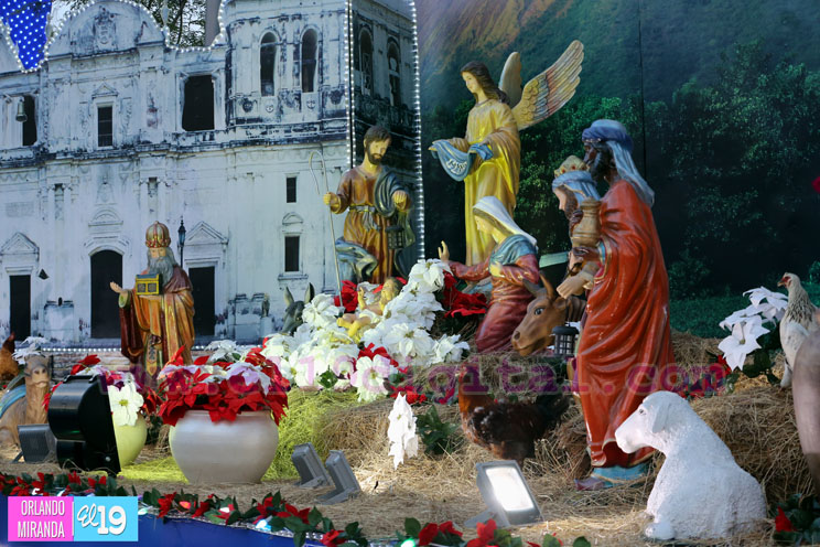 Nacimientos y pastorelas reviven la navidad en la Avenida de Bolívar a Chávez