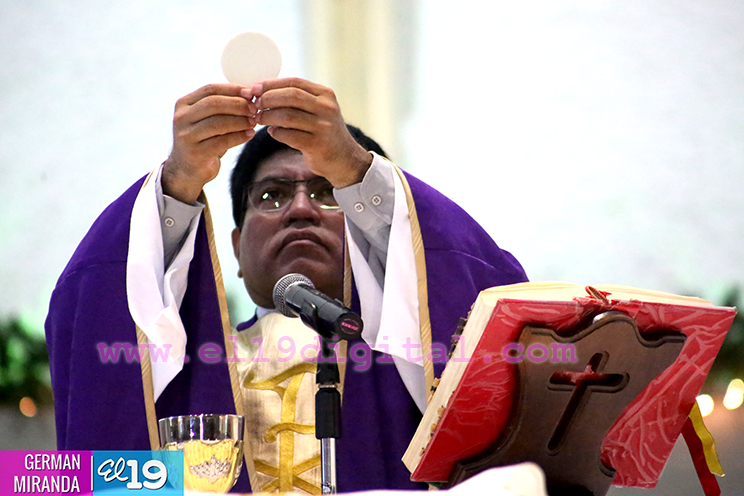 Niñez capitalina participa de novenario al Niño Dios