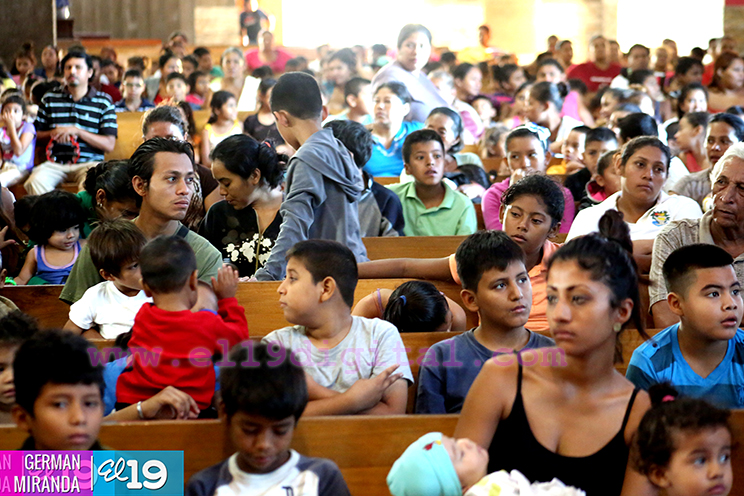 Niñez capitalina participa de novenario al Niño Dios