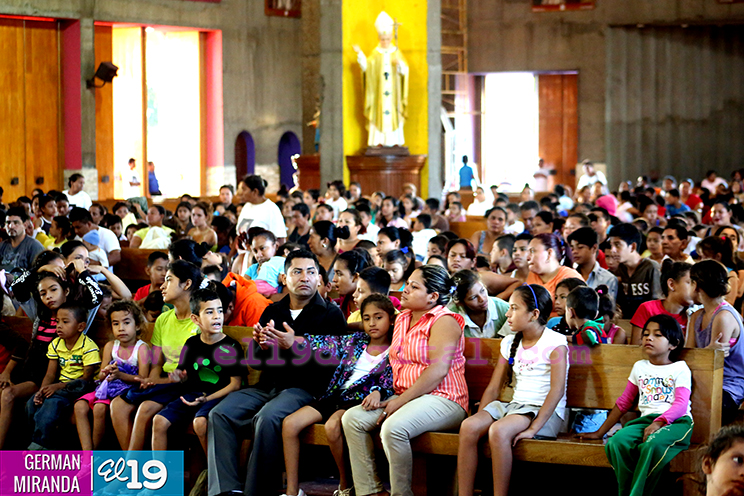Niñez capitalina participa de novenario al Niño Dios