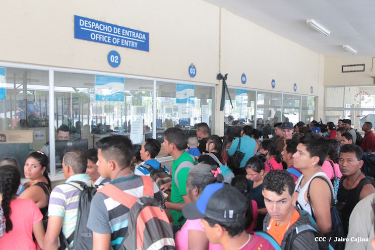 Gobierno refuerza servicios en Peñas Blancas ante incremento de flujo migratorio