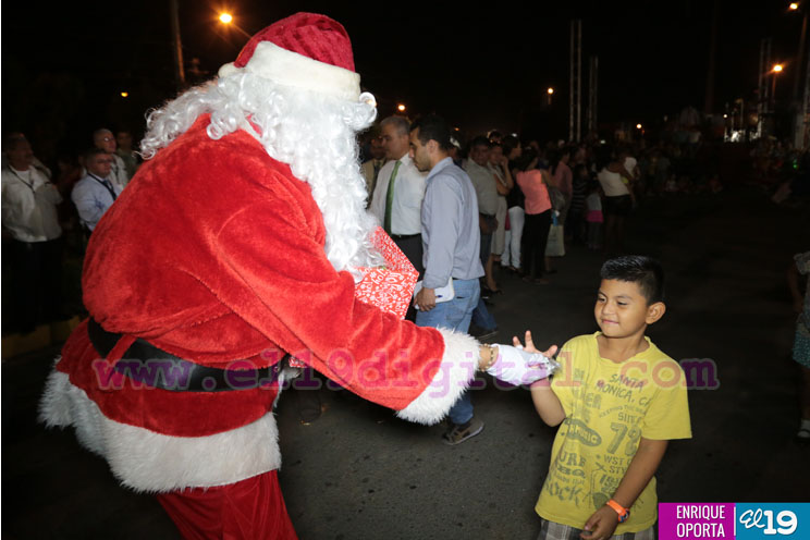 Banco Central de Nicaragua organiza alegre pastorela a familias de barrios aledaños
