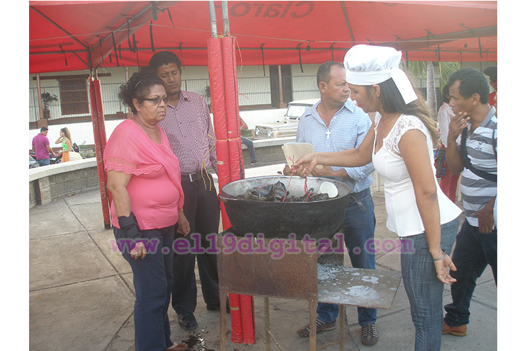 Celebran Primera Feria del Nacatamal Navideño en el barrio Indígena de Sutiaba, León