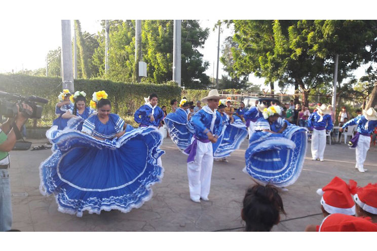 Movimiento Leonel Rugama realiza festival cultural en Avenida de Bolívar a Chávez