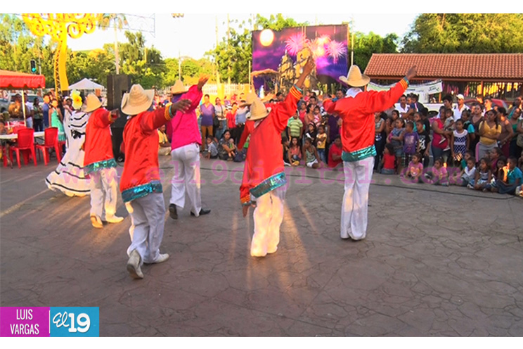 Movimiento Leonel Rugama realiza festival cultural en Avenida de Bolívar a Chávez