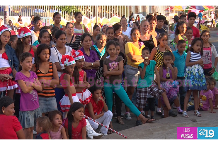 Movimiento Leonel Rugama realiza festival cultural en Avenida de Bolívar a Chávez