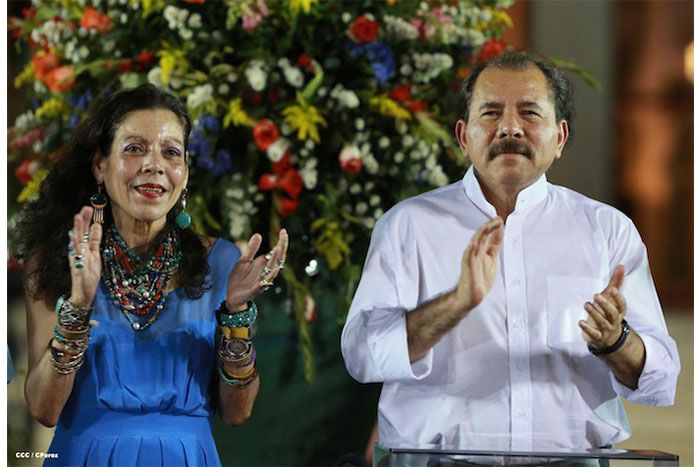 Daniel y Rosario saludan 57 Aniversario de la Revolución Cubana