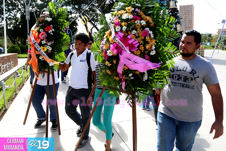 Juventud nicaragüense rinde homenaje a Roberto Clemente