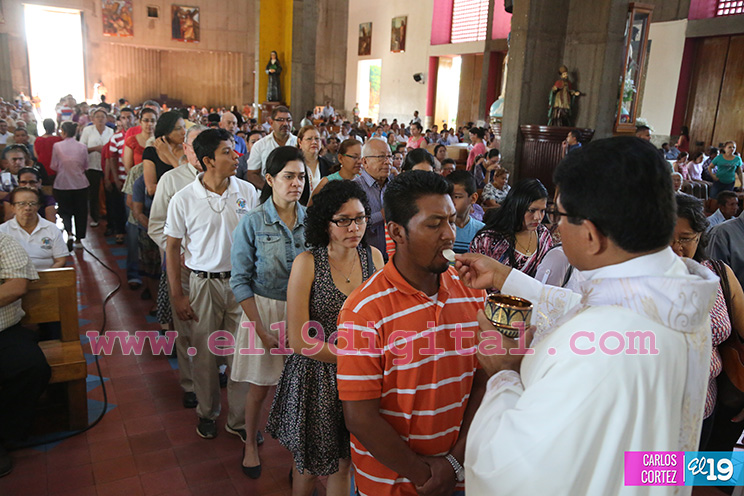 Familias deben renovar la vida espiritual en este año de gracia
