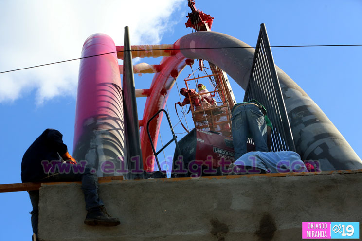 Pobladores de Rubenia destacan importancia en instalación de puente peatonal en paso desnivel 