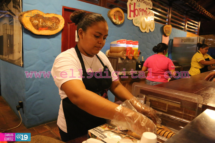 Disfrutan del sabor de Italia en la Avenida Bolívar