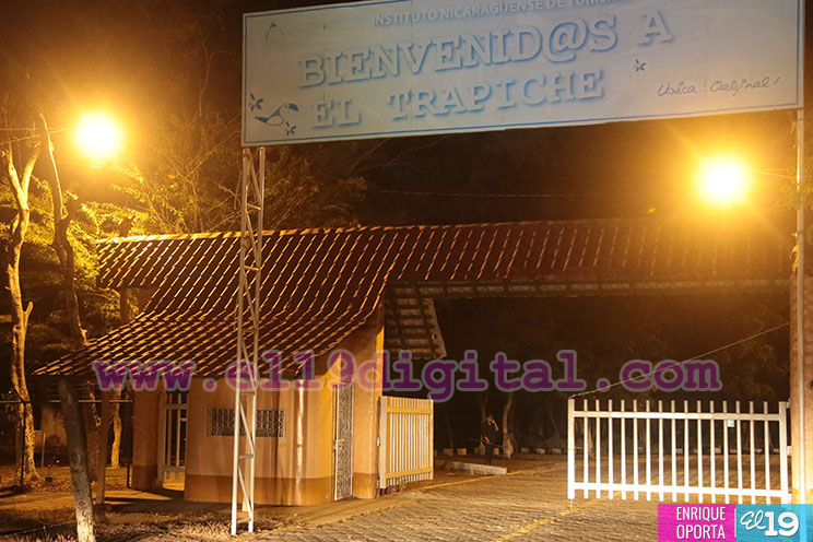 Xiloá, El Trapiche y Xilonem completamente iluminados