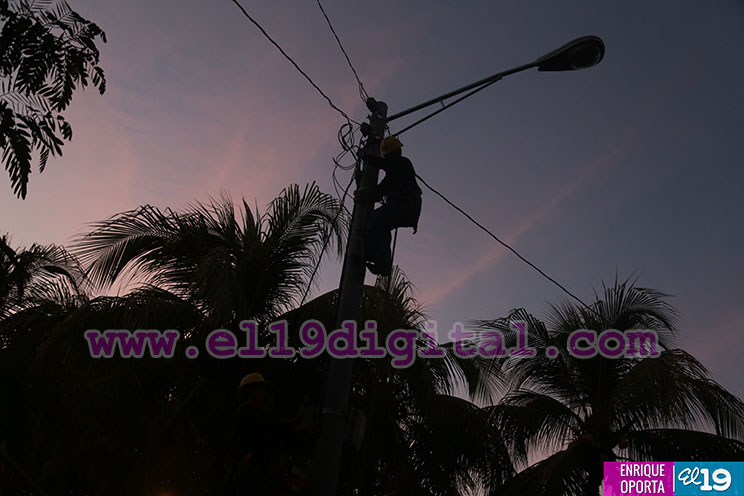 Xiloá, El Trapiche y Xilonem completamente iluminados