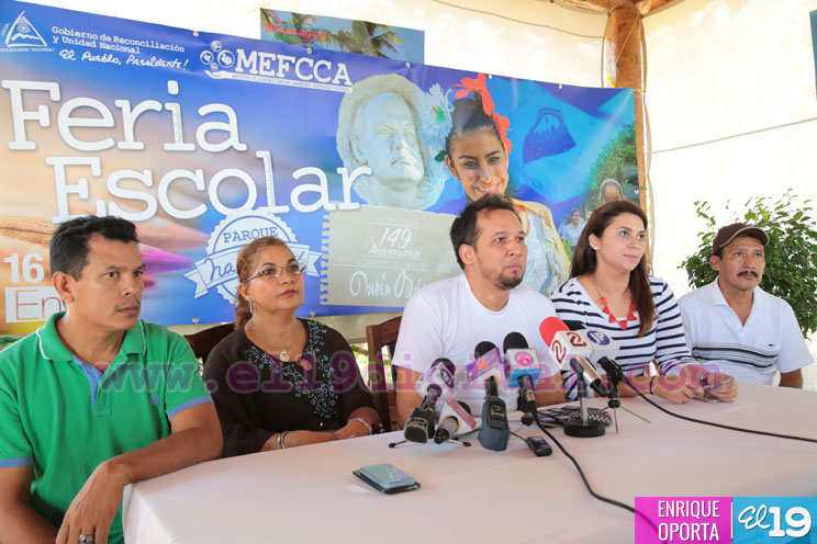 Feria Escolar en saludo al natalicio del poeta Rubén Darío